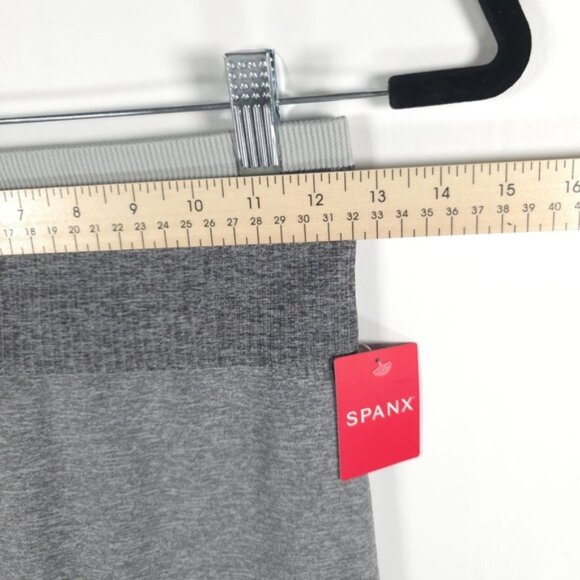 NWT SPANX Spacedye Cloudy Grey Seamless Sculpt Legging 50285R Size M - Picture 8 of 14